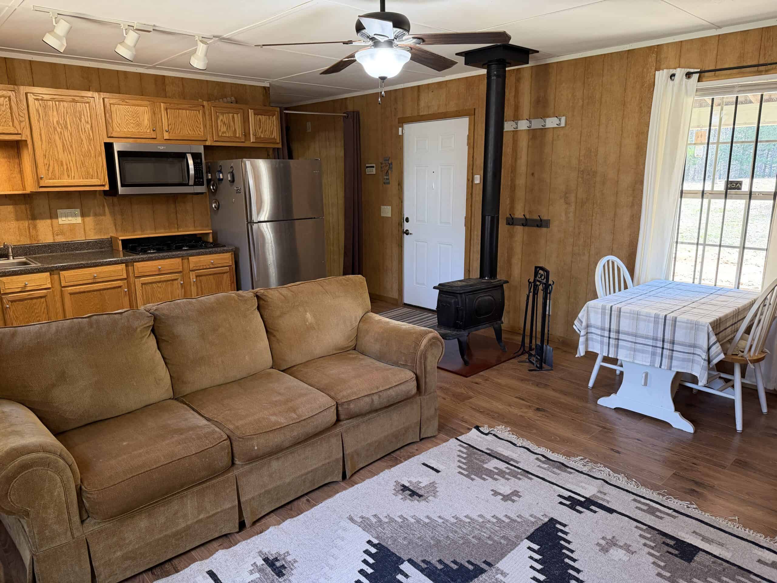CABIN FOR SALE IN TN, HUNTING, STORAGE, SHELTER, WOODED