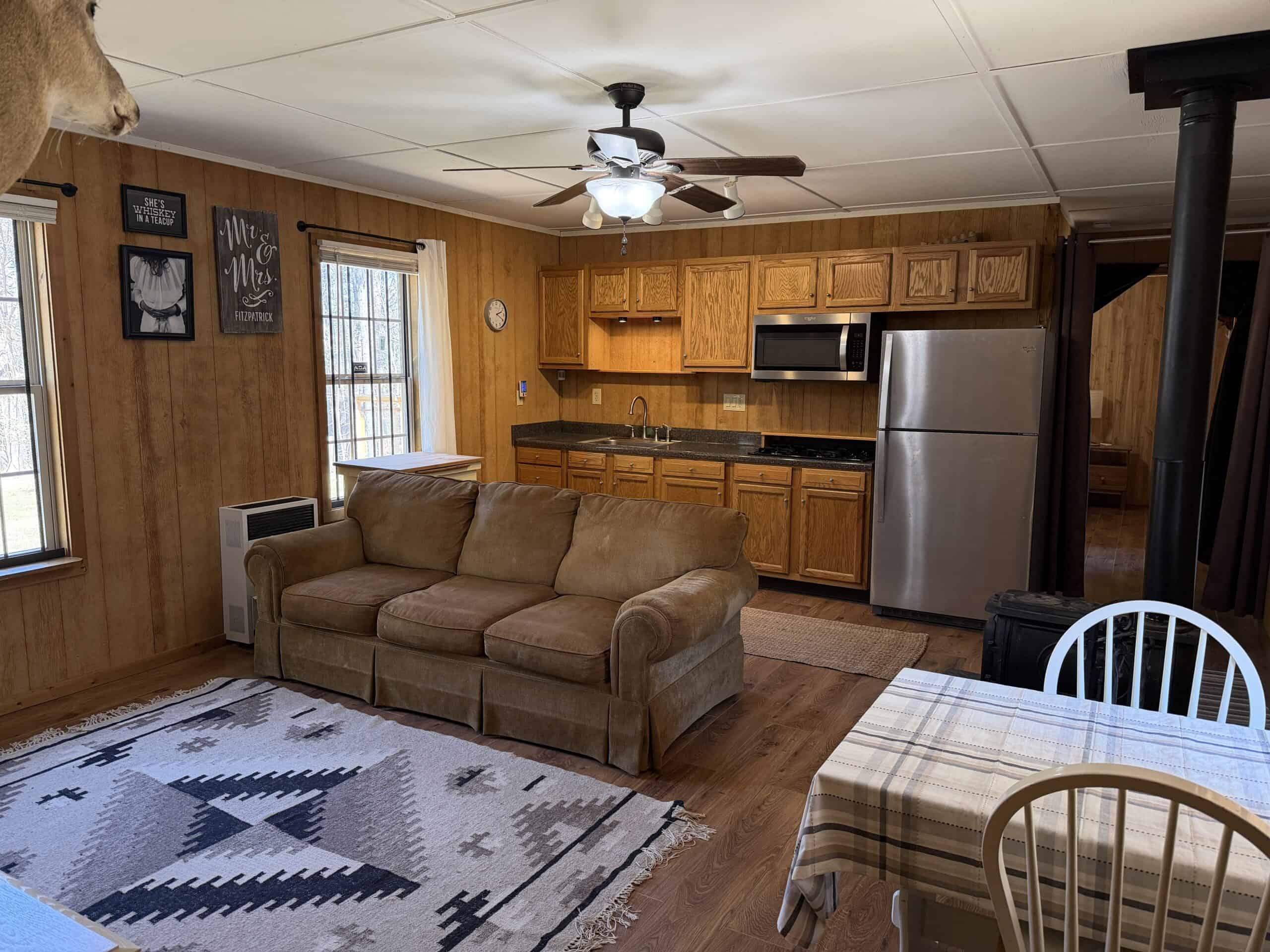 CABIN FOR SALE IN TN, HUNTING, STORAGE, SHELTER, WOODED