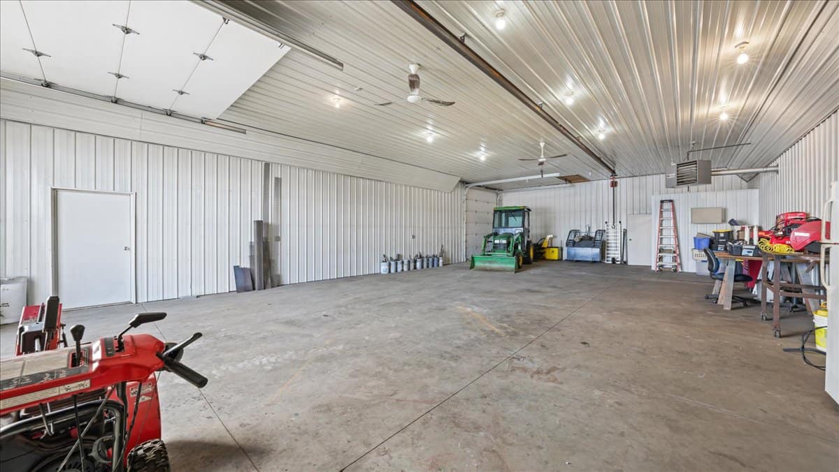 36.8± Acre Executive Estate in the Rolling Countryside of Jackson County