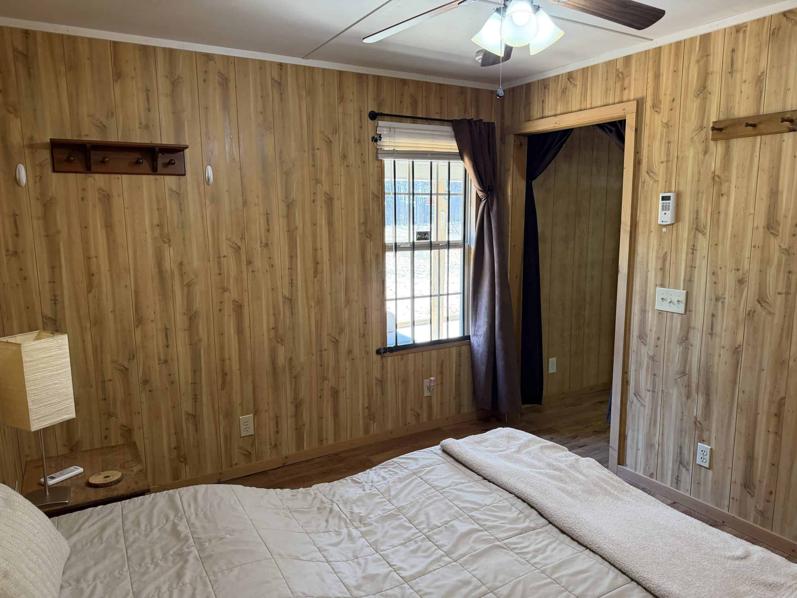 CABIN FOR SALE IN TN, HUNTING, STORAGE, SHELTER, WOODED