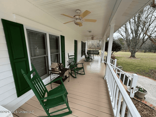 Osyka, MS 100± Acre Gated Estate with Lake & Home