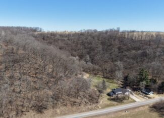 16.51 Acres, Mostly Wooded, Spring, Excellent Hunting SW Wisconsin