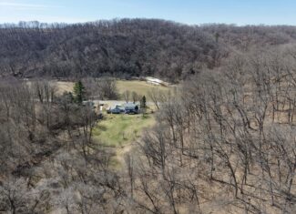 16.51 Acres, Mostly Wooded, Spring, Excellent Hunting SW Wisconsin