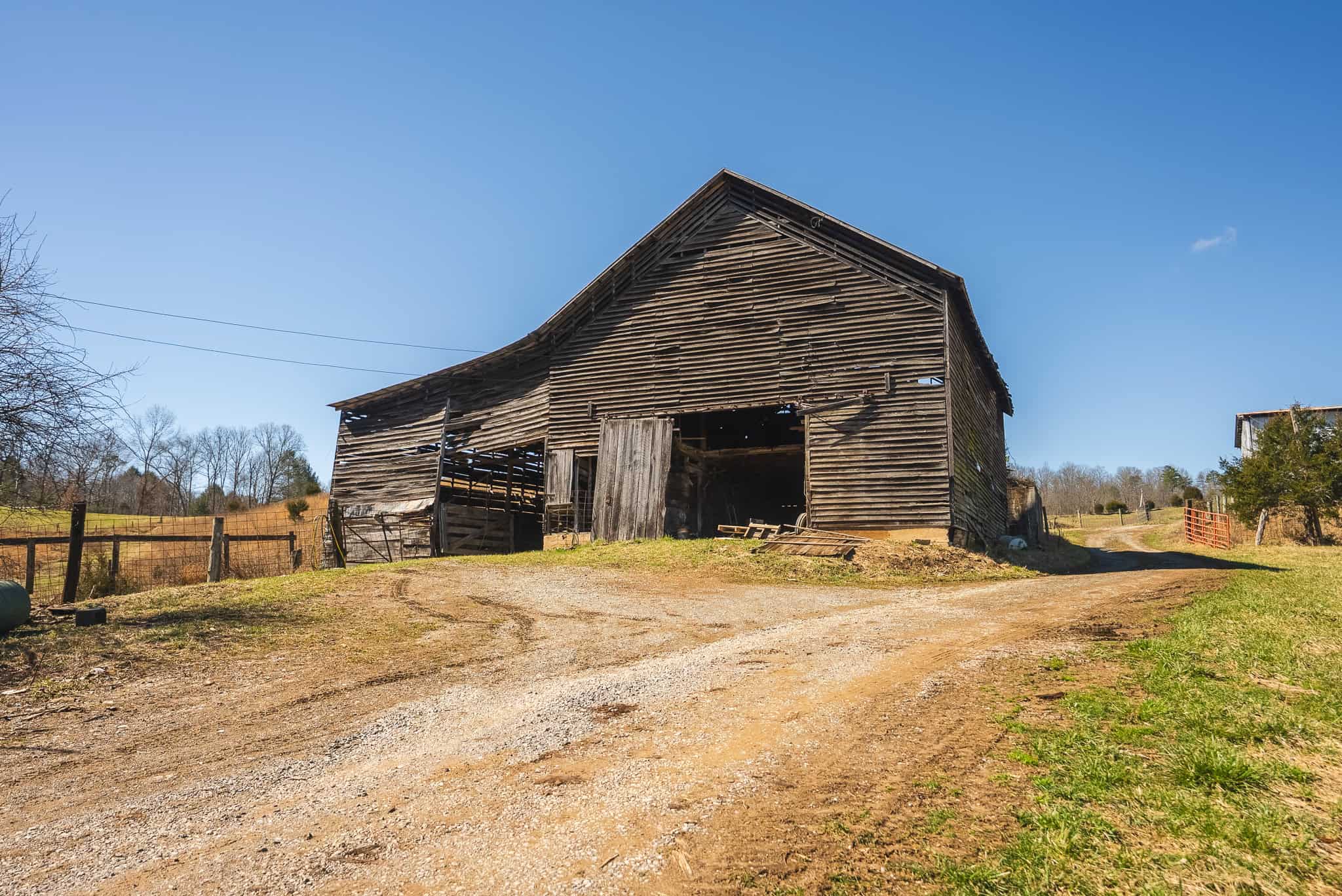 102.62 Unrestricted Acres with Farmhouse, Barn, Pond, Pasture, Timber, and East Tennessee Mountain Views in Hancock County