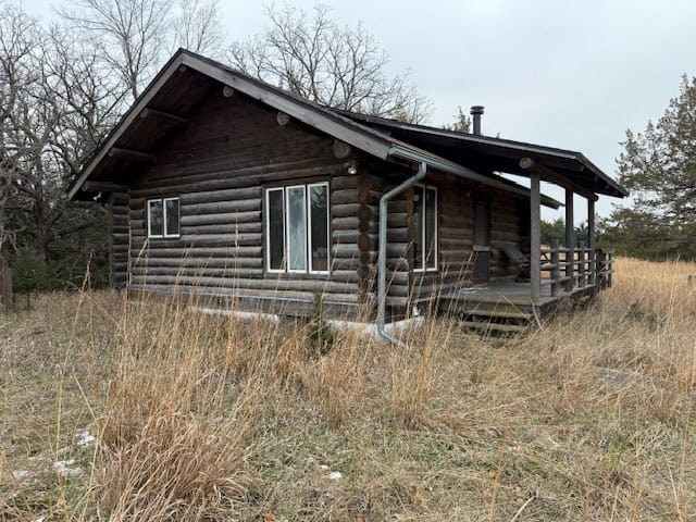 Premier Nebraska Hunting Retreat,  25 acres with Log Cabin