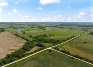 Wayne County, Iowa – High-Income CRP Farm with Big Deer History and 8-Acre Lake