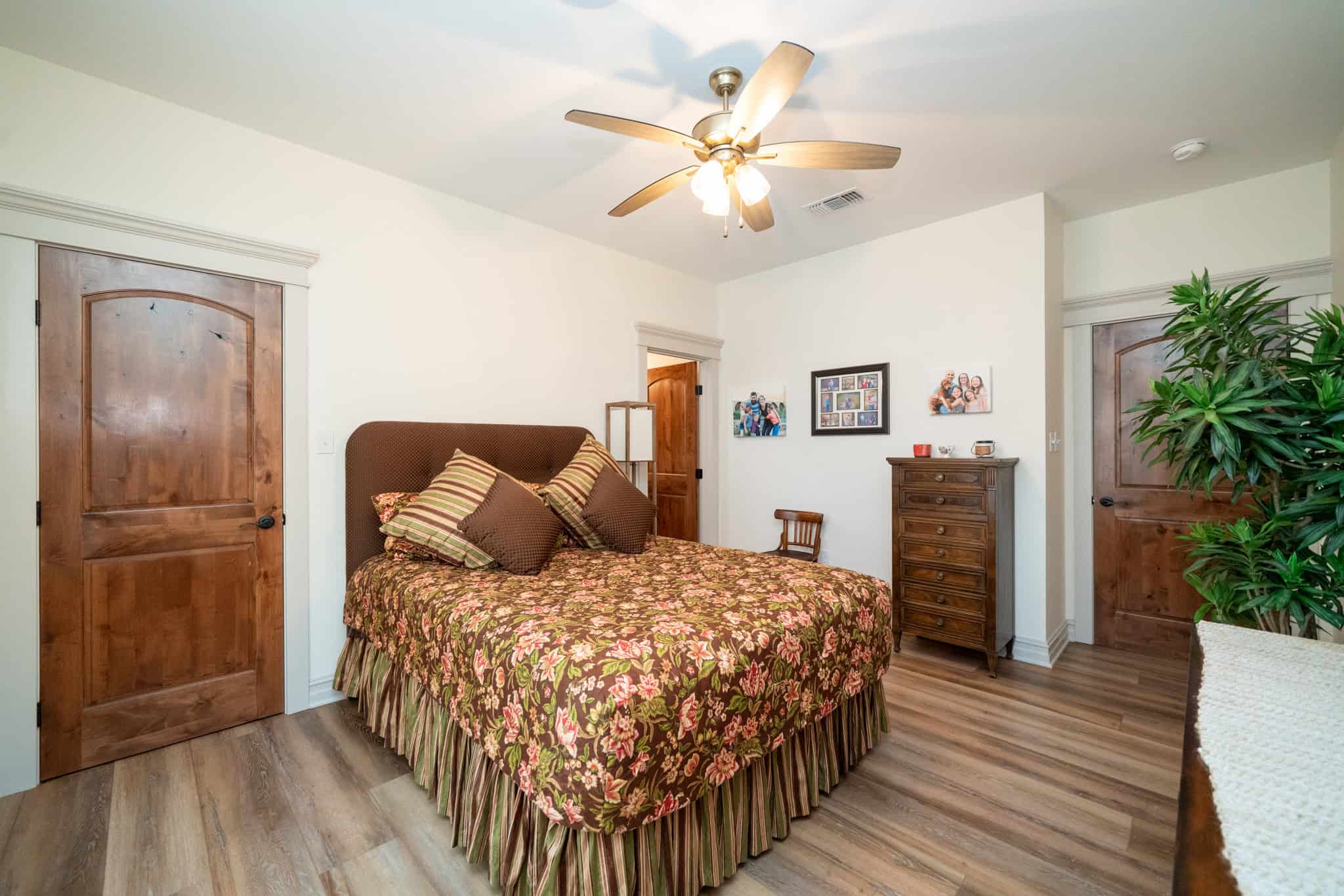 TexAz Ranch: 814-Acre Regenerative Legacy & Multi-Home Compound