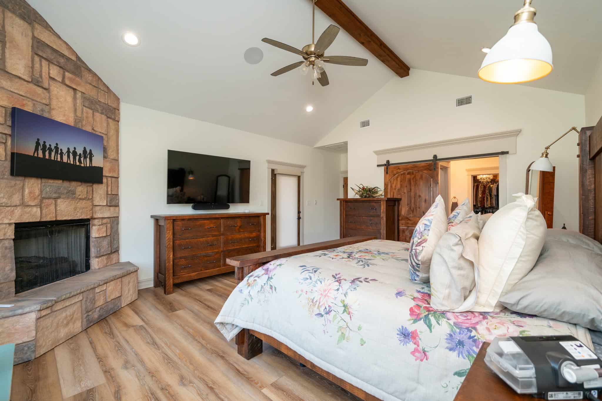 TexAz Ranch: 814-Acre Regenerative Legacy & Multi-Home Compound