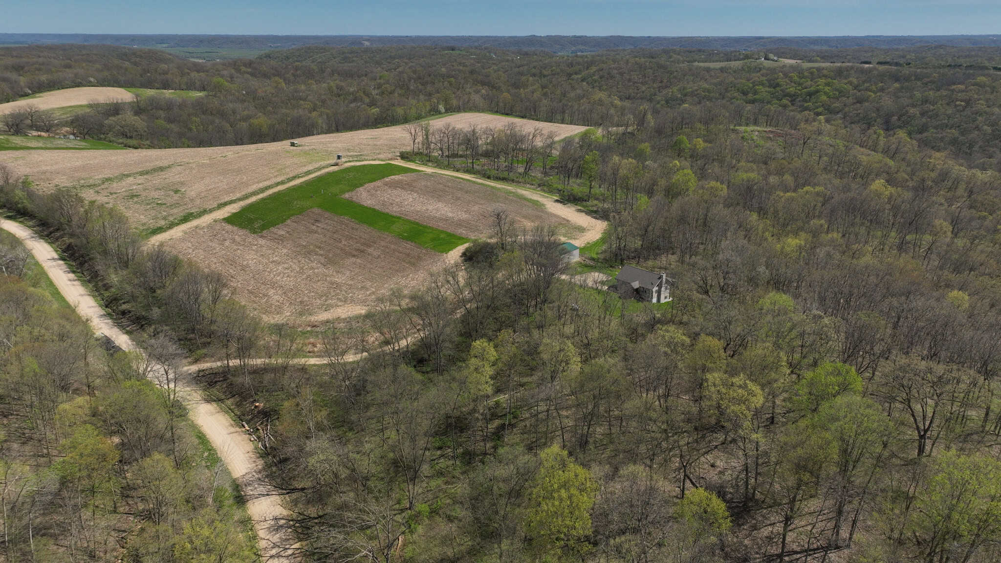 Bleck’s Booner Ridge Farm – 89+/- Acre World-Class Whitetail Sanctuary with Luxury Cabin in Boscobel