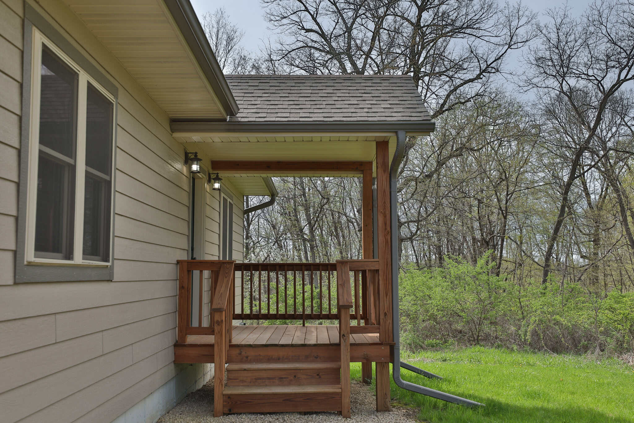 Bleck’s Booner Ridge Farm – 89+/- Acre World-Class Whitetail Sanctuary with Luxury Cabin in Boscobel