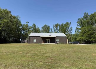 PRIVATE COUNTRY HOME FOR SALE IN TN 35 AC SHOP CREEK FIELDS