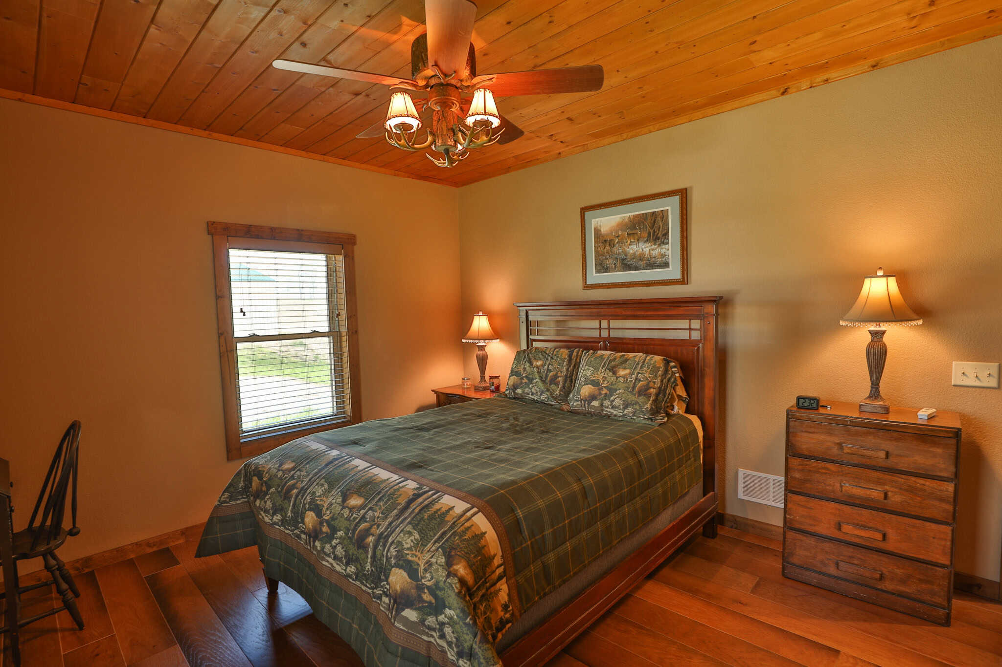 Bleck’s Booner Ridge Farm – 89+/- Acre World-Class Whitetail Sanctuary with Luxury Cabin in Boscobel