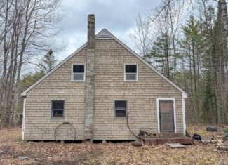 Cozy Cabin on 20 Acres: A Hunter’s Paradise and Family Retreat