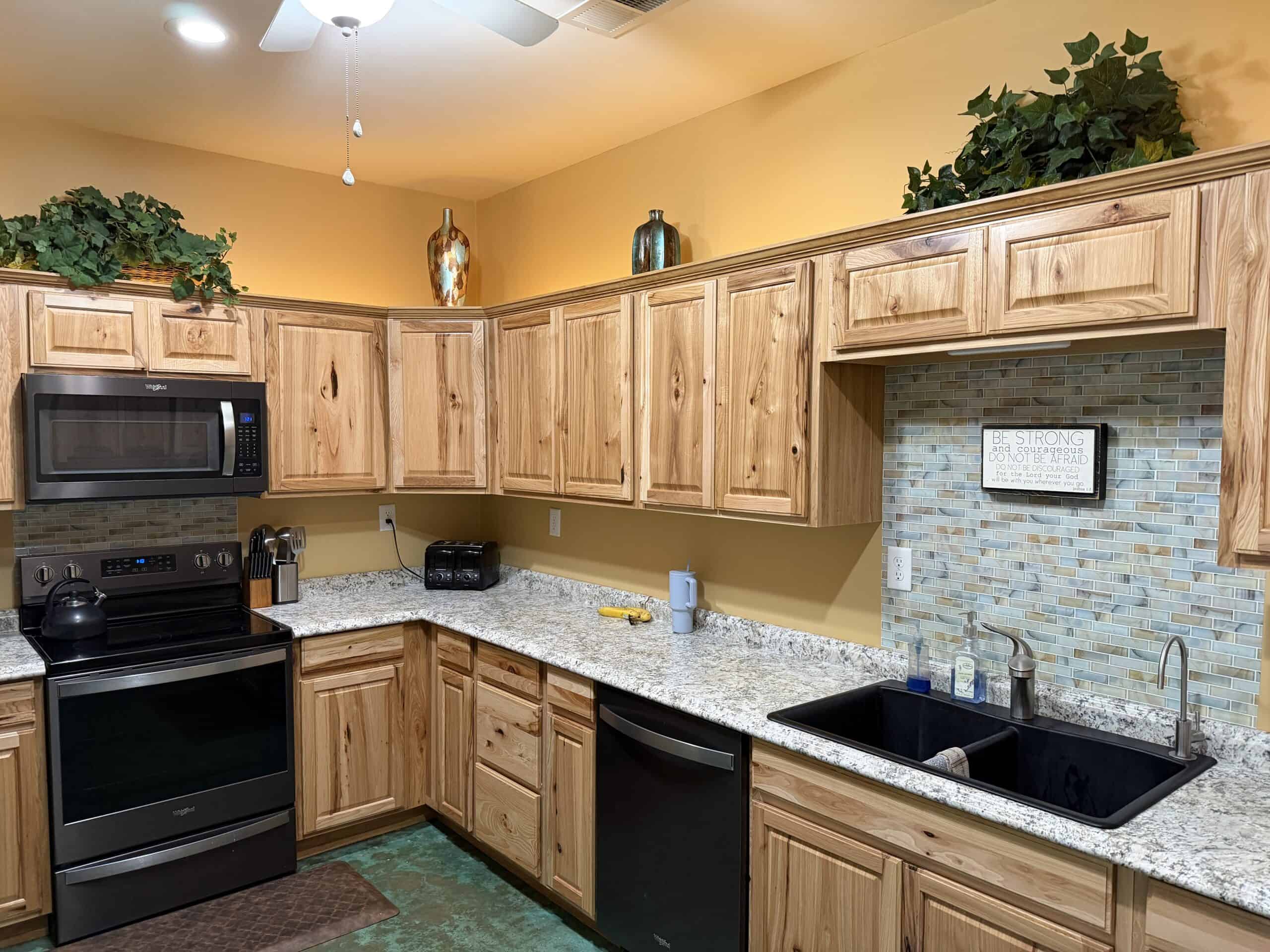 PRIVATE COUNTRY HOME FOR SALE IN TN 35 AC SHOP CREEK FIELDS