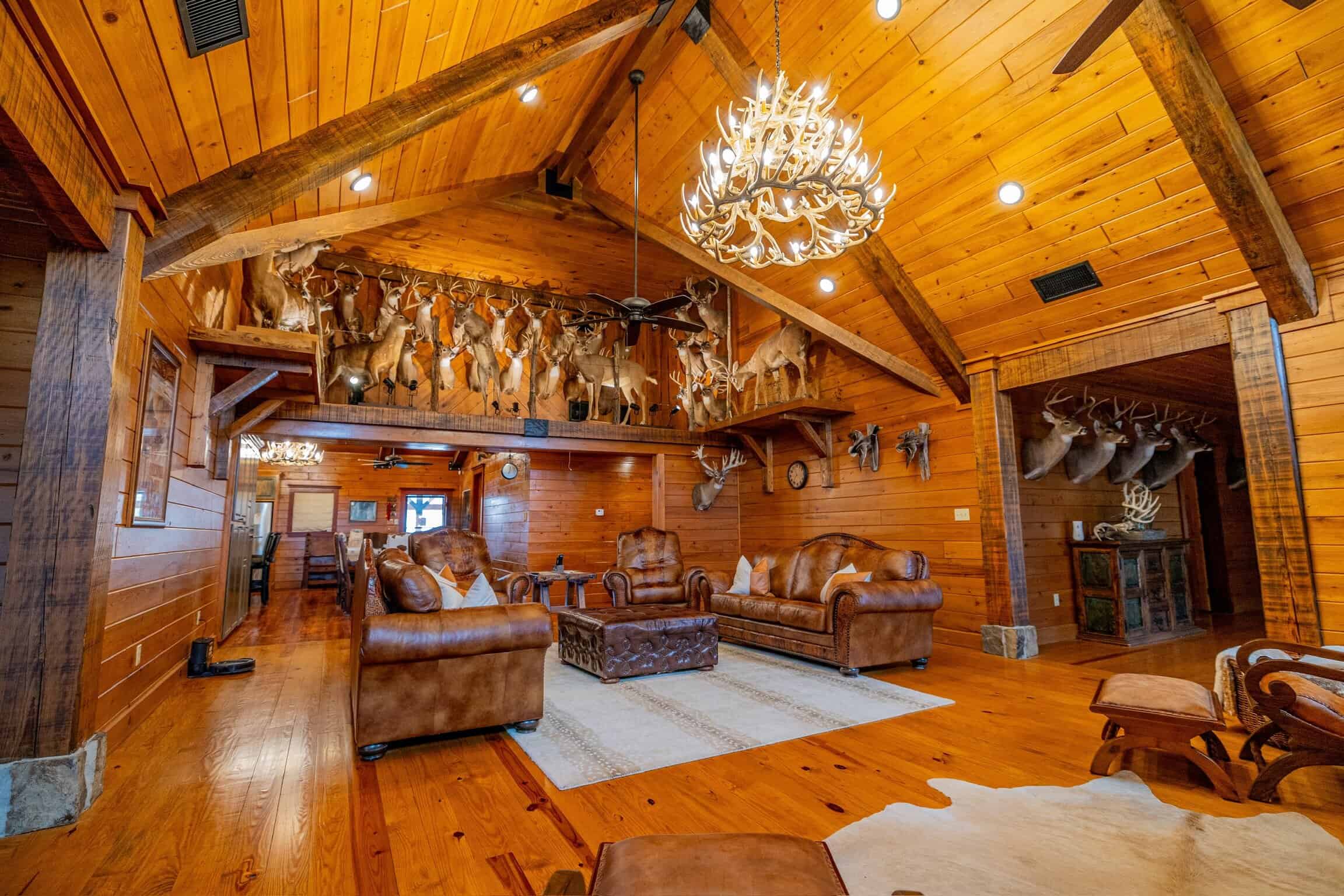 1,196+/- Acre Deer & Duck Hunting Paradise Tensas Parish, LA