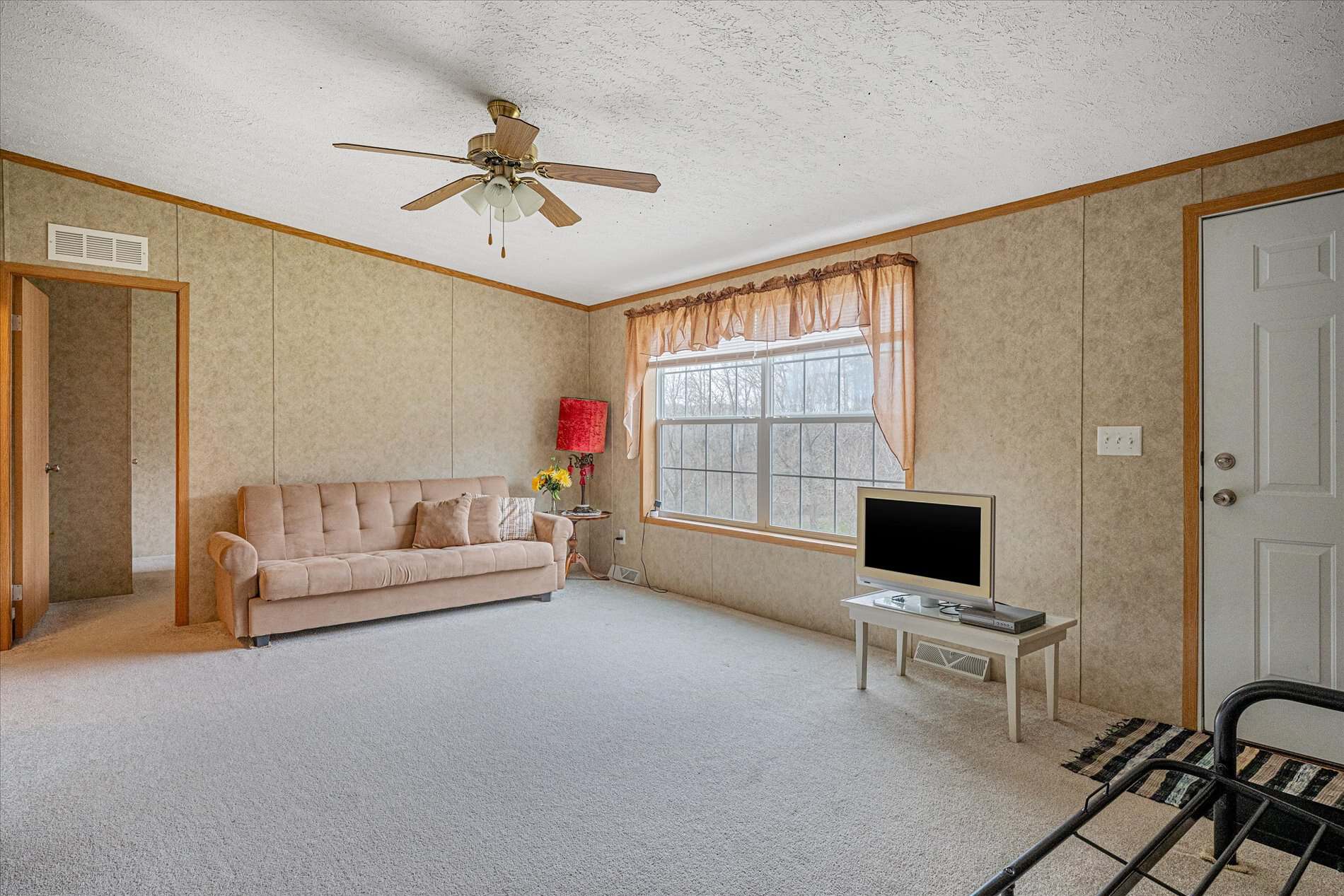 SW Wisconsin Country Home, 30.53 Wooded Acres (Driftless Region)