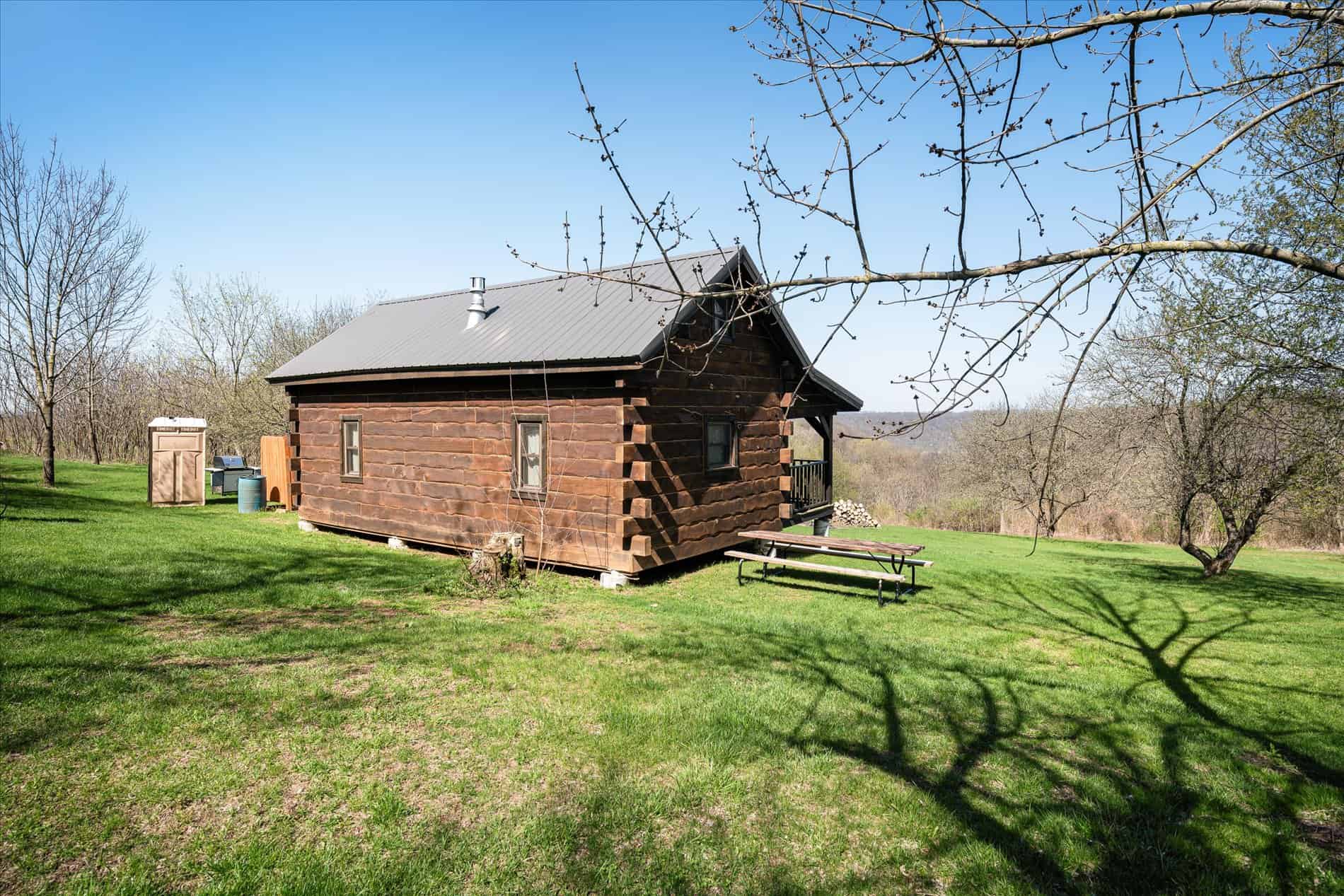 Log Cabin in SW Wisconsin Driftless Region on 10 Acres