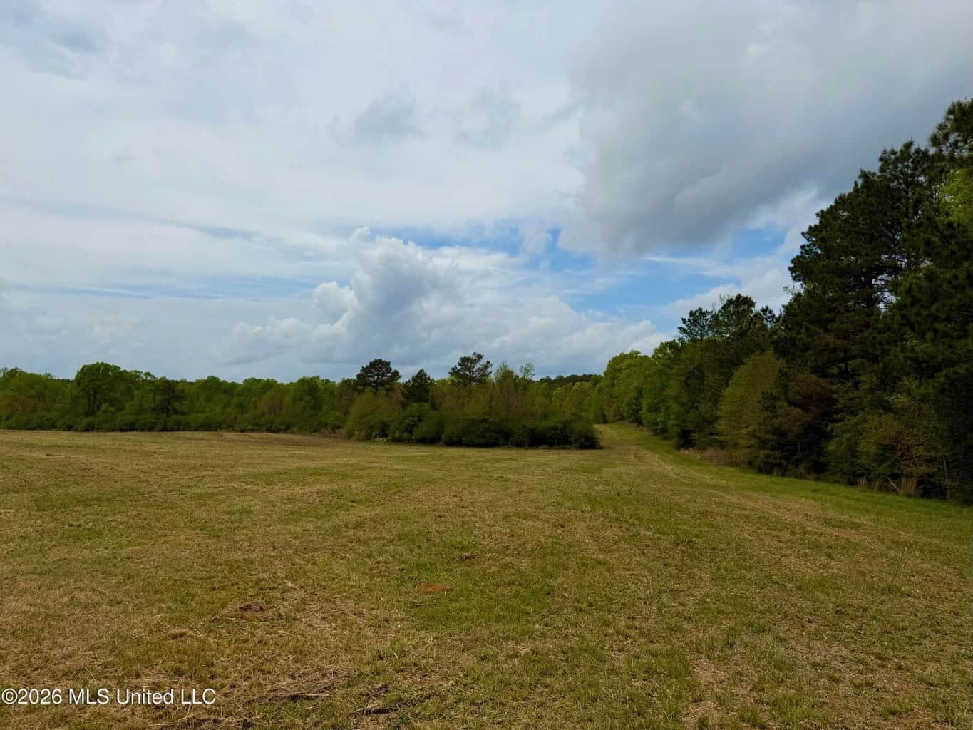 64+- Pastureland West Lincoln School Smithdale MS