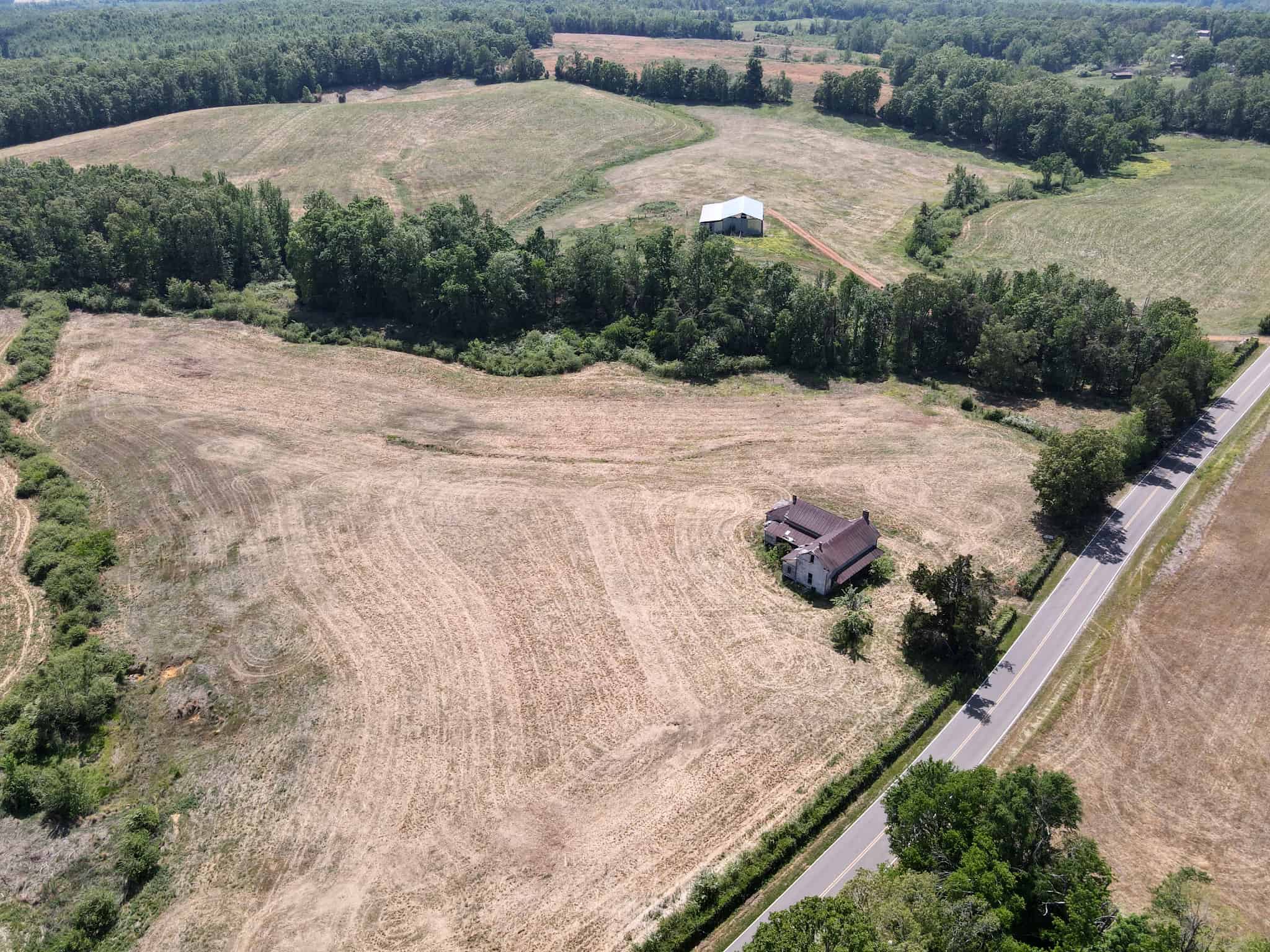 PASTURELAND FOR SALE IN TN, BIG HAY BARN, BRANCH, FENCING