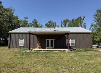 PRIVATE COUNTRY HOME FOR SALE IN TN 35 AC SHOP CREEK FIELDS