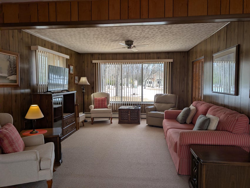 Canada Creek Ranch Home , Atlanta MI –  Private Hunting & Fishing Club