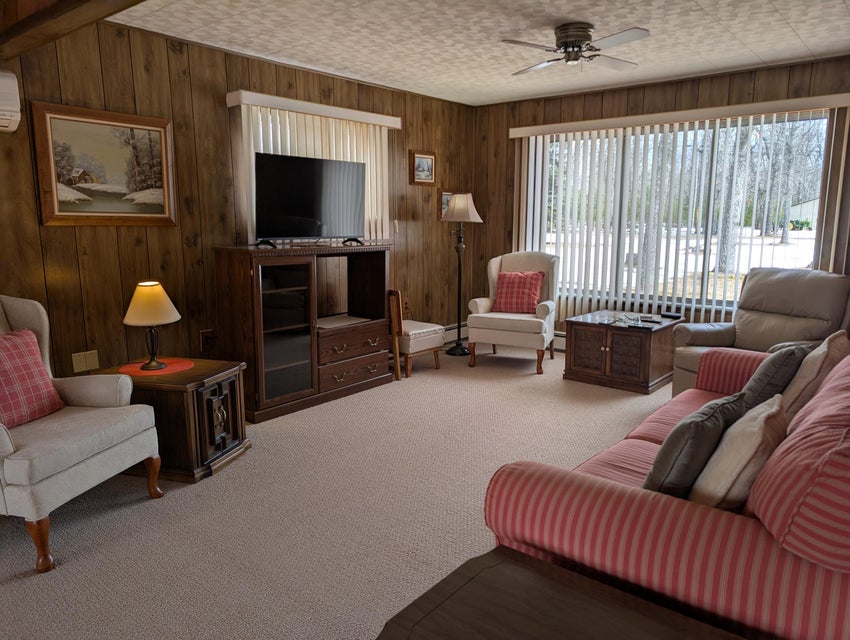 Canada Creek Ranch Home , Atlanta MI –  Private Hunting & Fishing Club