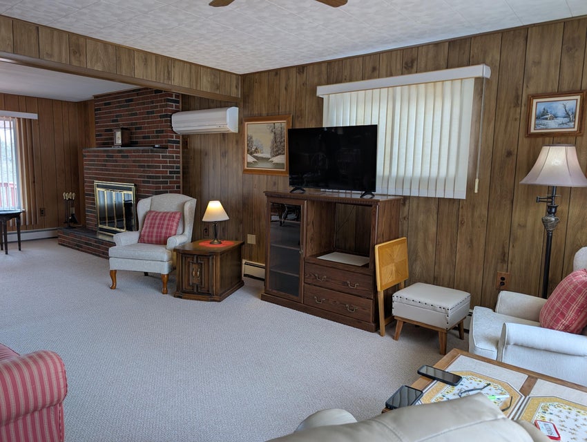 Canada Creek Ranch Home , Atlanta MI –  Private Hunting & Fishing Club