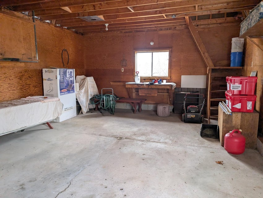 Canada Creek Ranch Home , Atlanta MI –  Private Hunting & Fishing Club