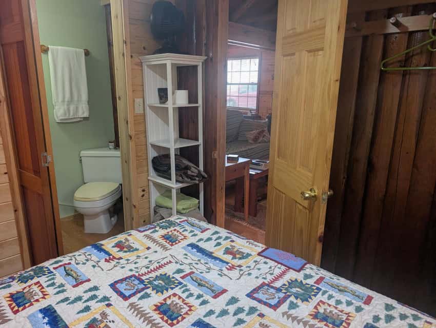 Northern MI 2-Bedroom Cabin in Canada Creek Ranch, Atlanta MI