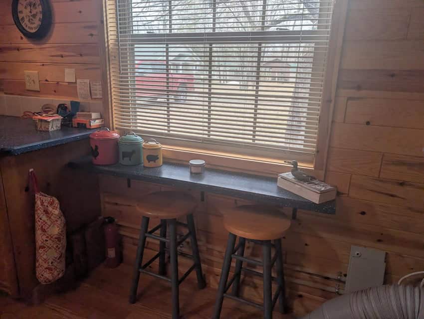 Northern MI 2-Bedroom Cabin in Canada Creek Ranch, Atlanta MI