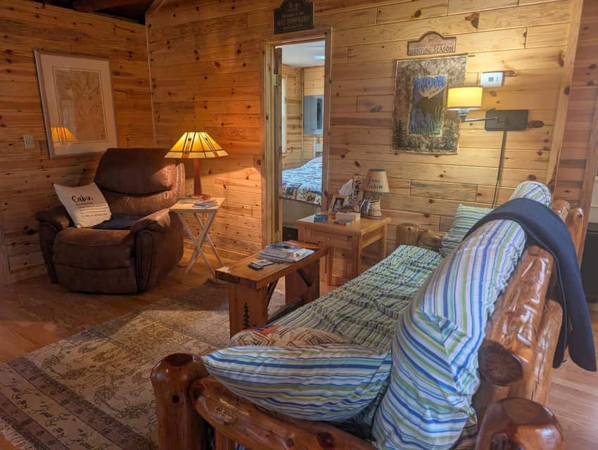 Northern MI 2-Bedroom Cabin in Canada Creek Ranch, Atlanta MI