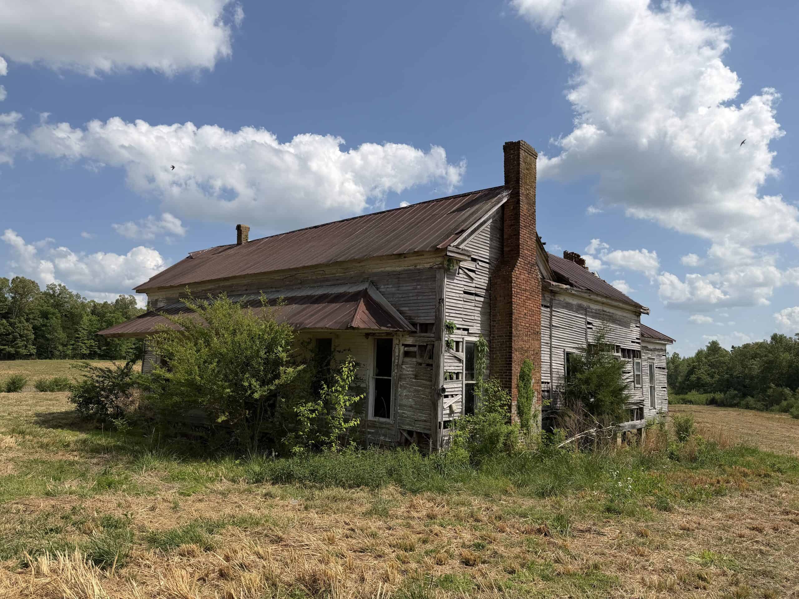 PASTURELAND FOR SALE IN TN, BIG HAY BARN, BRANCH, FENCING