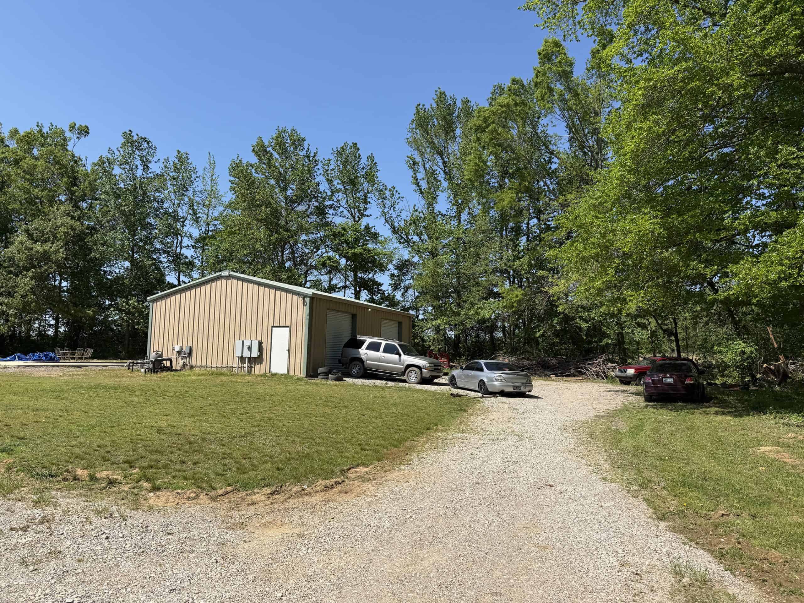 PRIVATE COUNTRY HOME FOR SALE IN TN 35 AC SHOP CREEK FIELDS