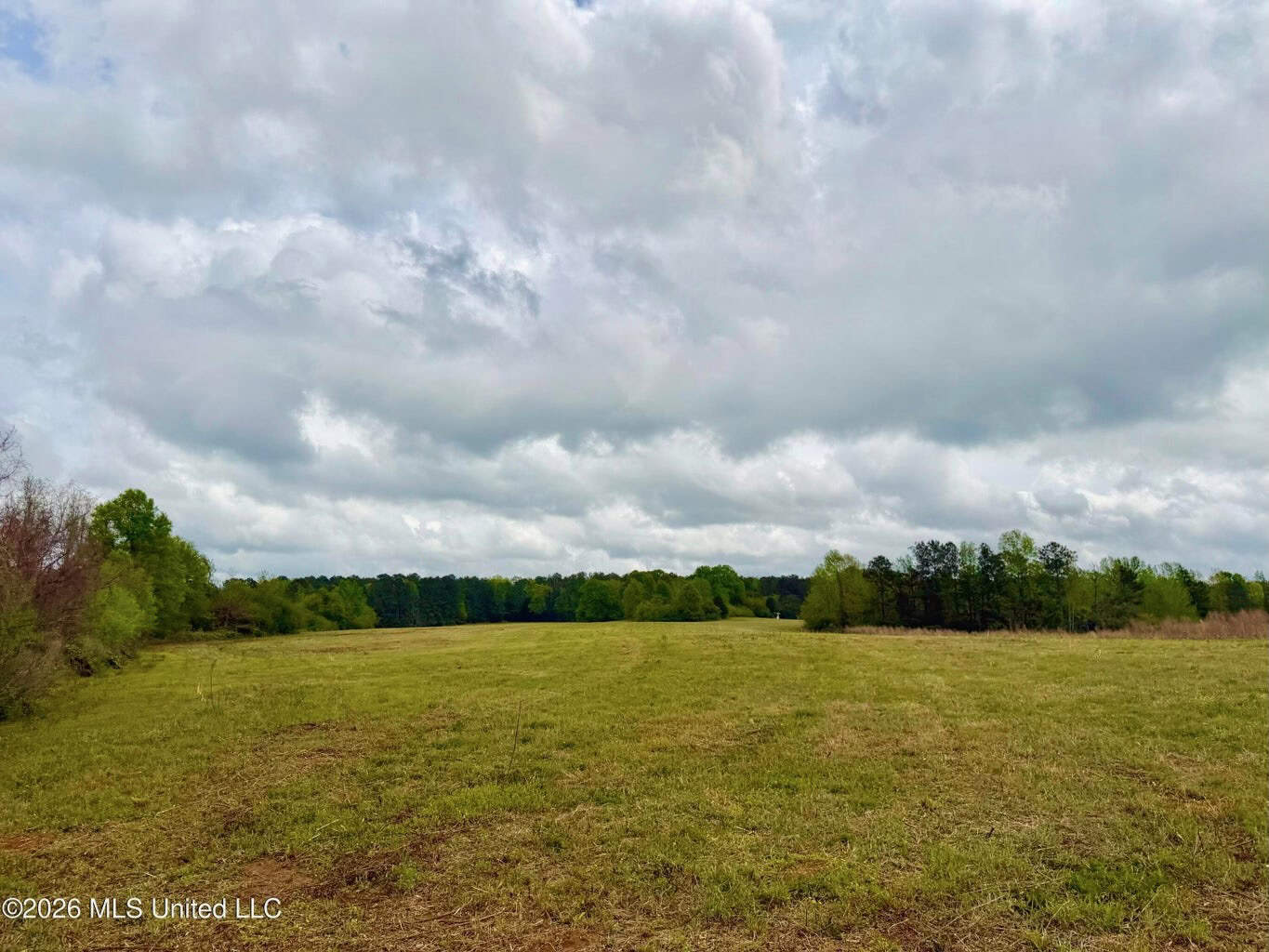 64+- Pastureland West Lincoln School Smithdale MS