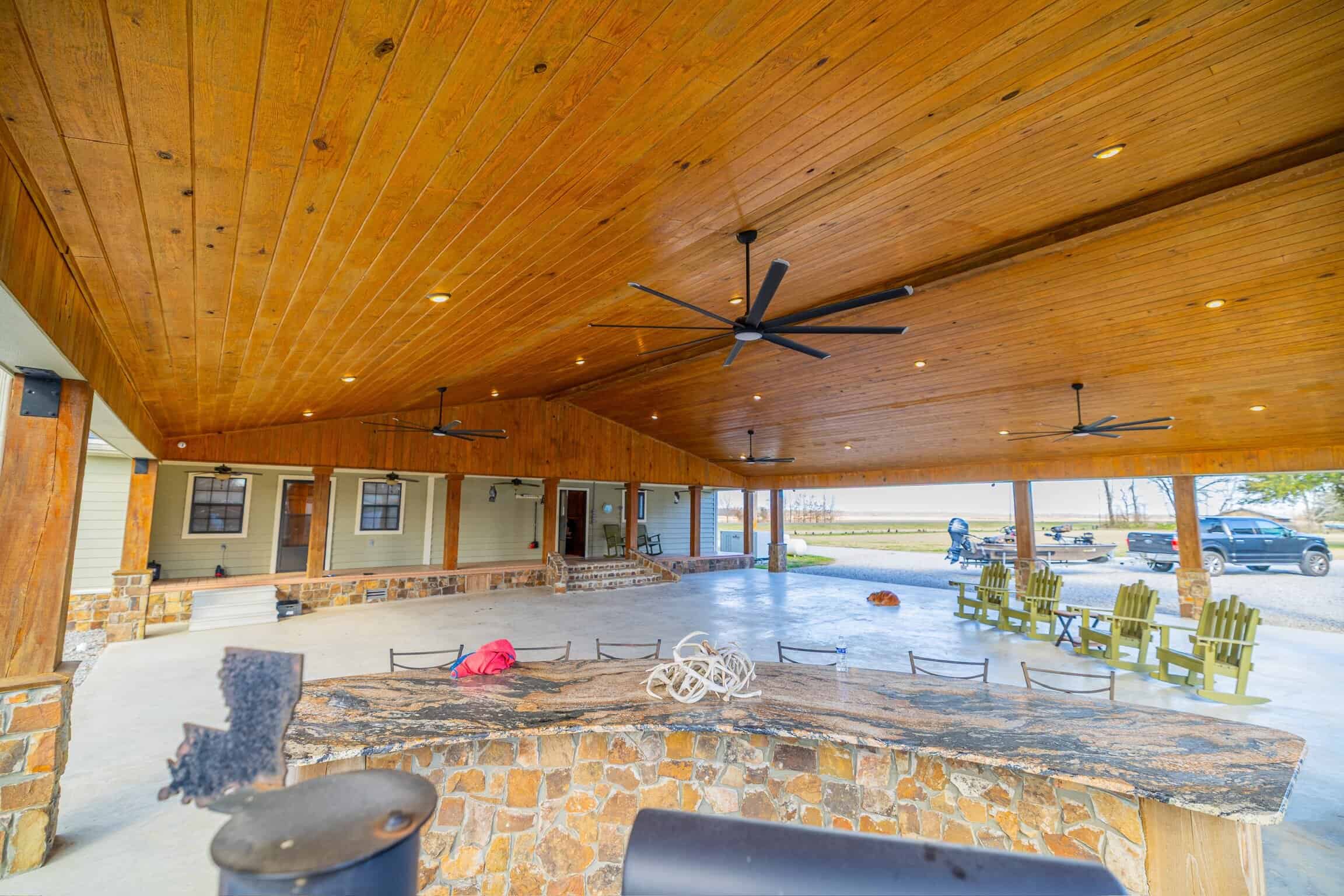 525+/- Acre Hunting Lodge for Sale in Sportsmans Paradise