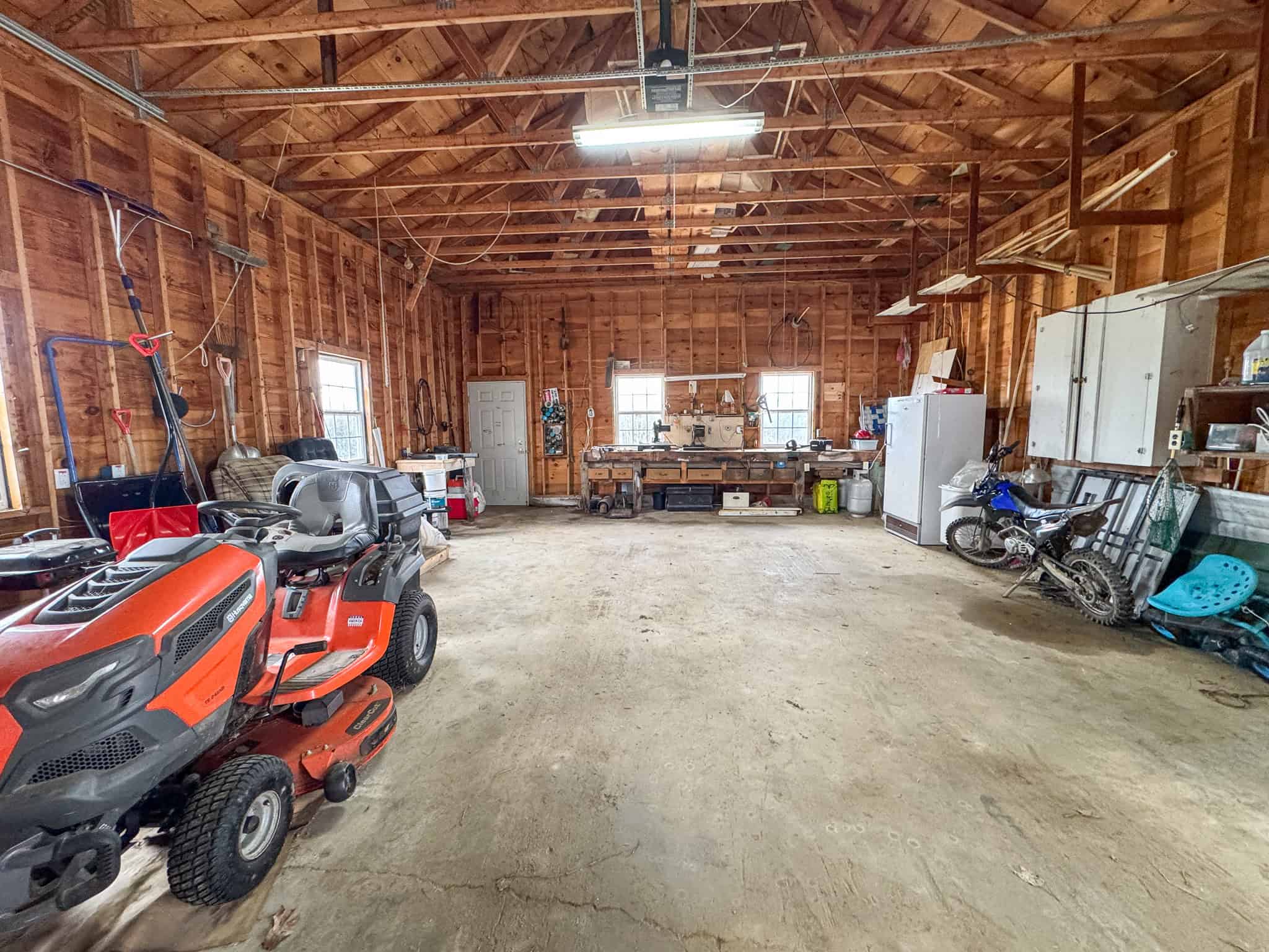 3 Bedroom Farmhouse on 16.2 Acres – Kingman, Maine