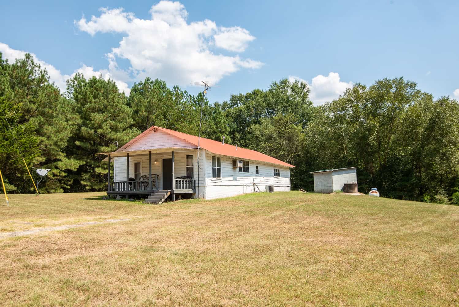 863-Acre Hunting Ranch on the Sabine River near Big Sandy TX