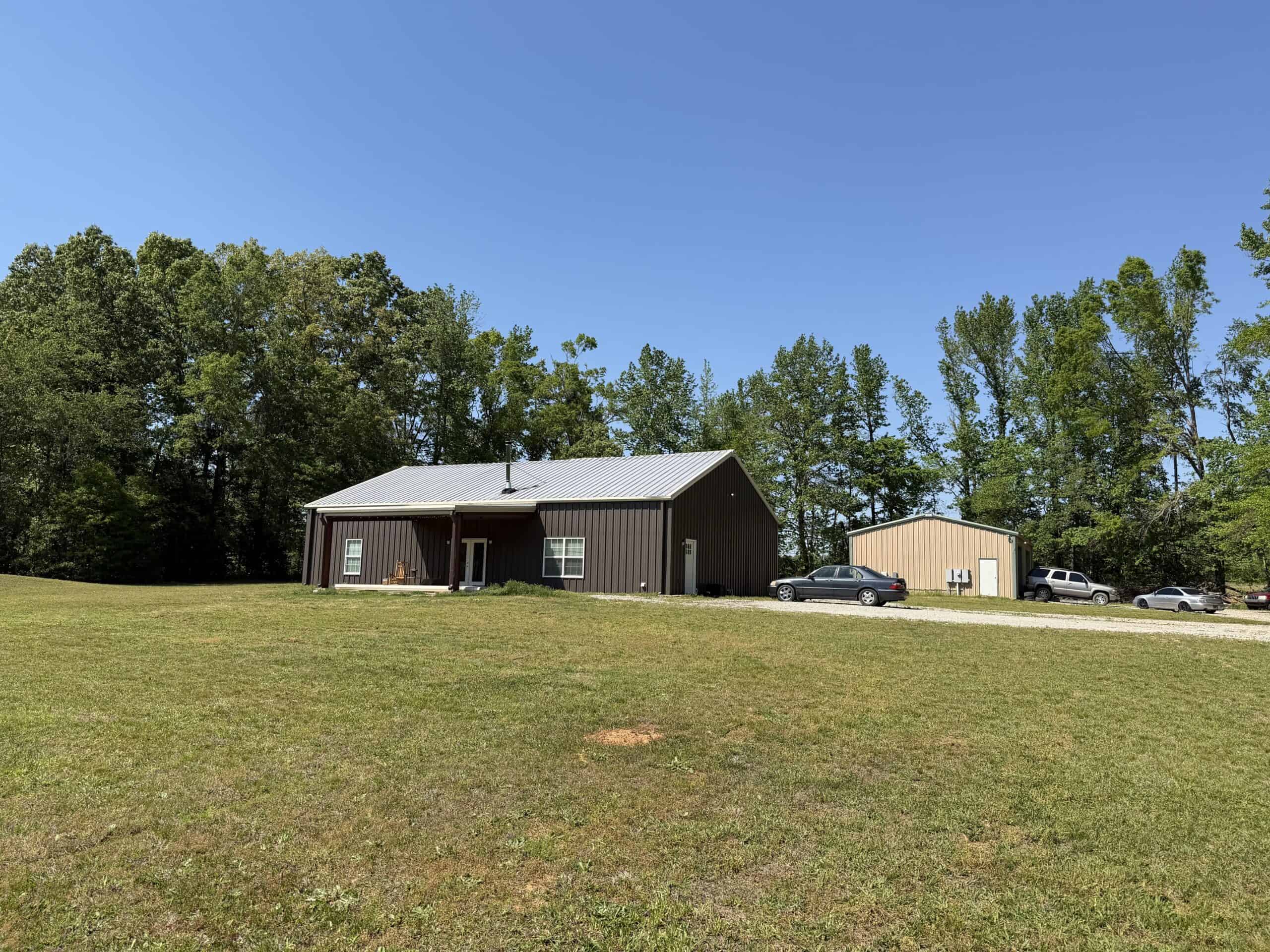 PRIVATE COUNTRY HOME FOR SALE IN TN 35 AC SHOP CREEK FIELDS