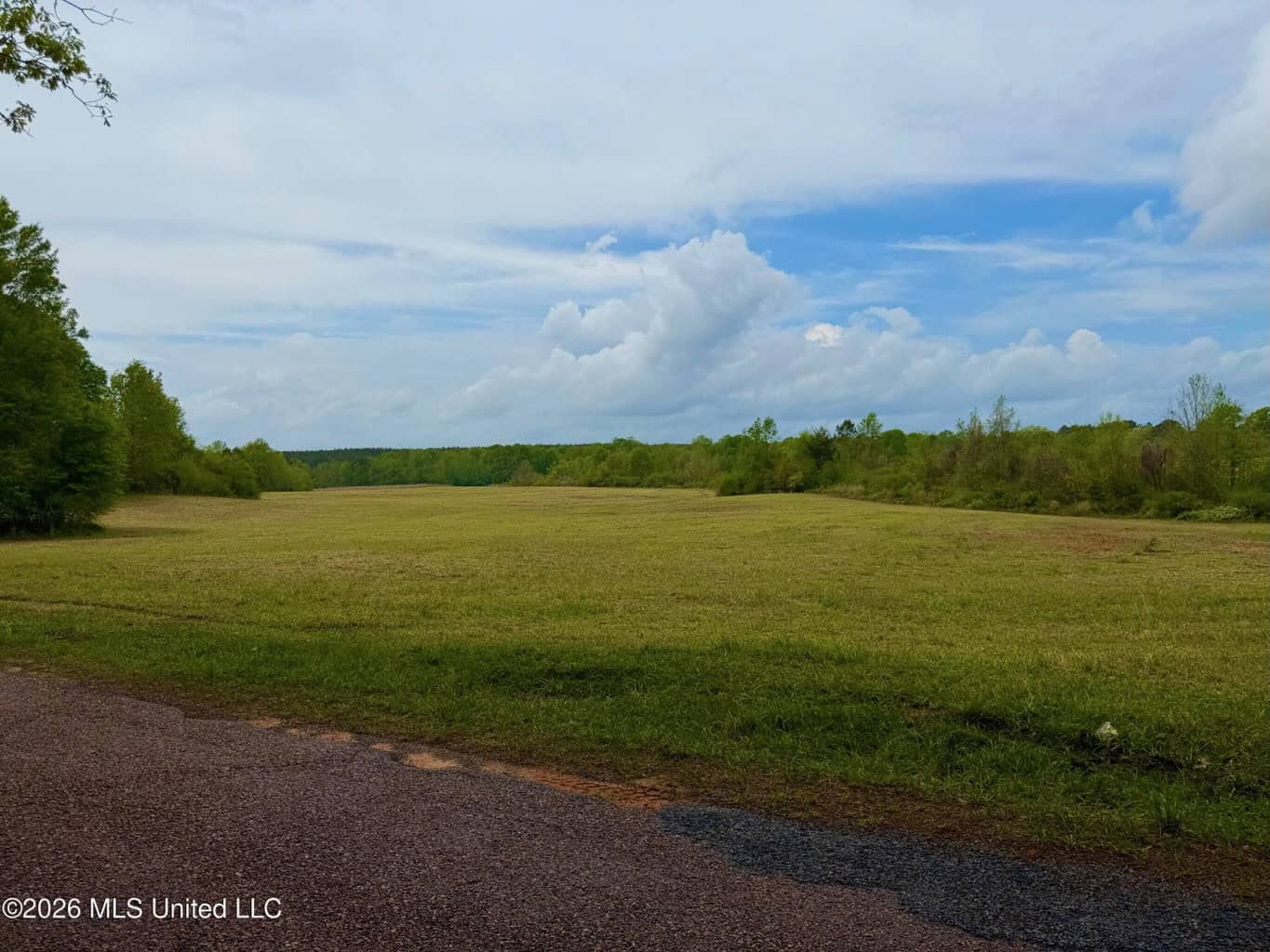 64+- Pastureland West Lincoln School Smithdale MS