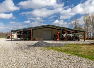 525+/- Acre Hunting Lodge for Sale in Sportsmans Paradise