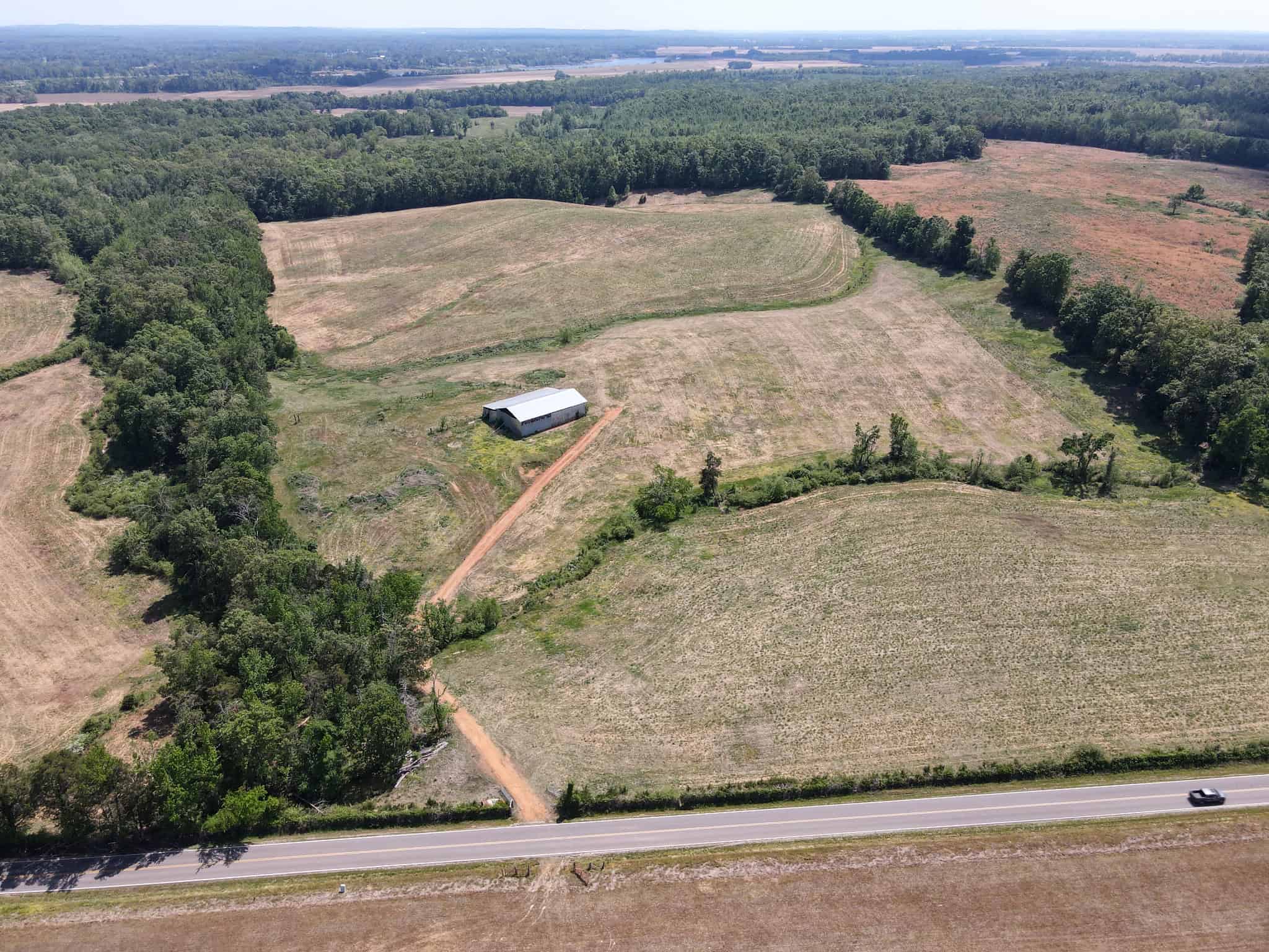 PASTURELAND FOR SALE IN TN, BIG HAY BARN, BRANCH, FENCING