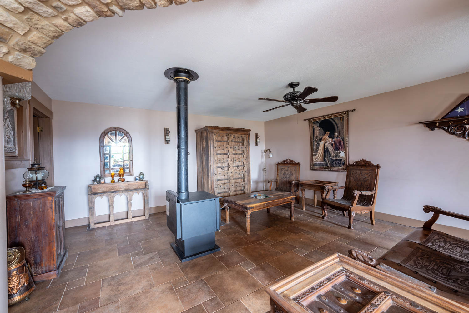 116 Acres of Prime Hunting Land & Unique Castle Style Home