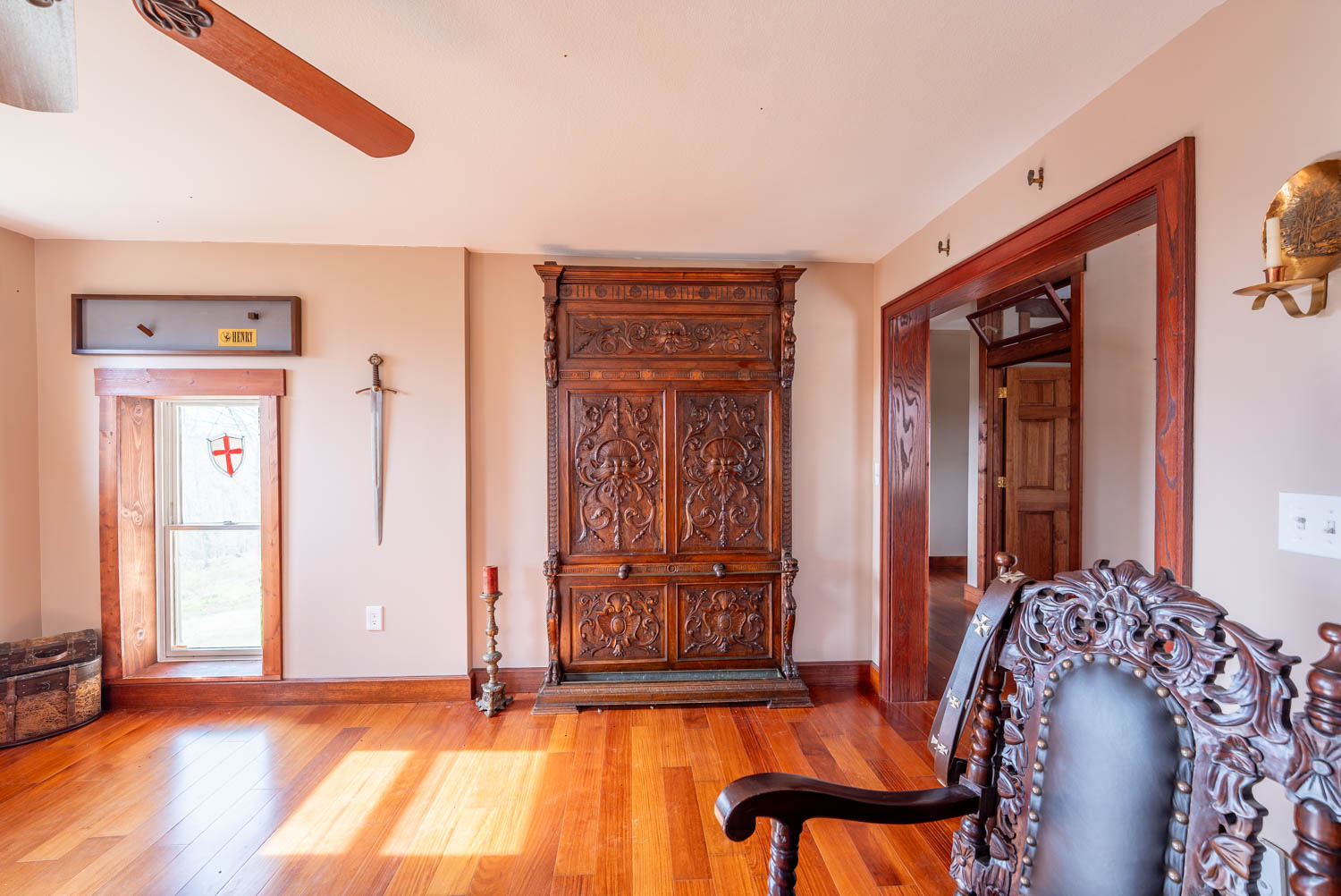 116 Acres of Prime Hunting Land & Unique Castle Style Home