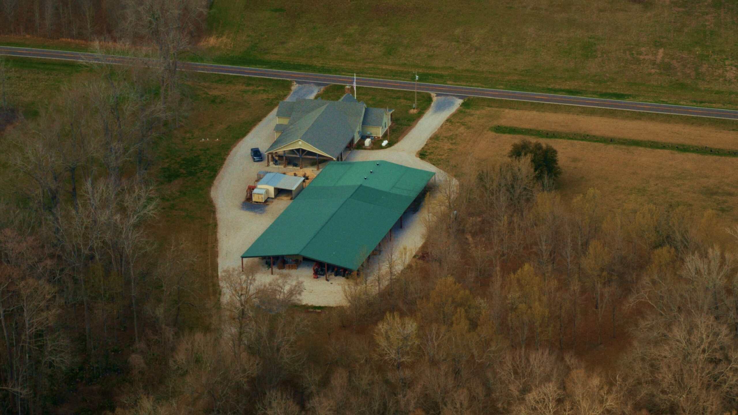 525+/- Acre Hunting Lodge for Sale in Sportsmans Paradise