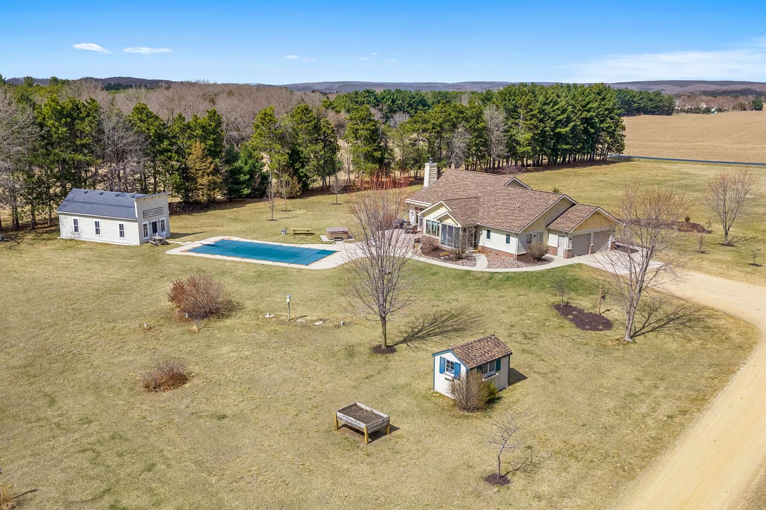 Country Living in Prairie du Sac, WI on 44 Stunning Acres