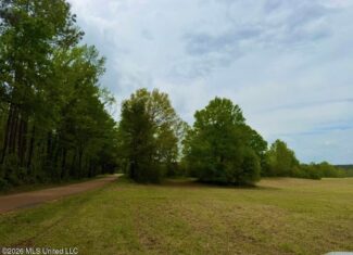 64+- Pastureland West Lincoln School Smithdale MS