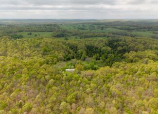 493 County Road 151, Alton, MO