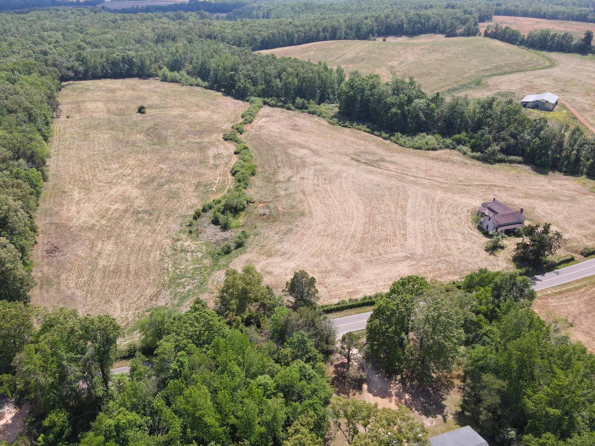 PASTURELAND FOR SALE IN TN, BIG HAY BARN, BRANCH, FENCING