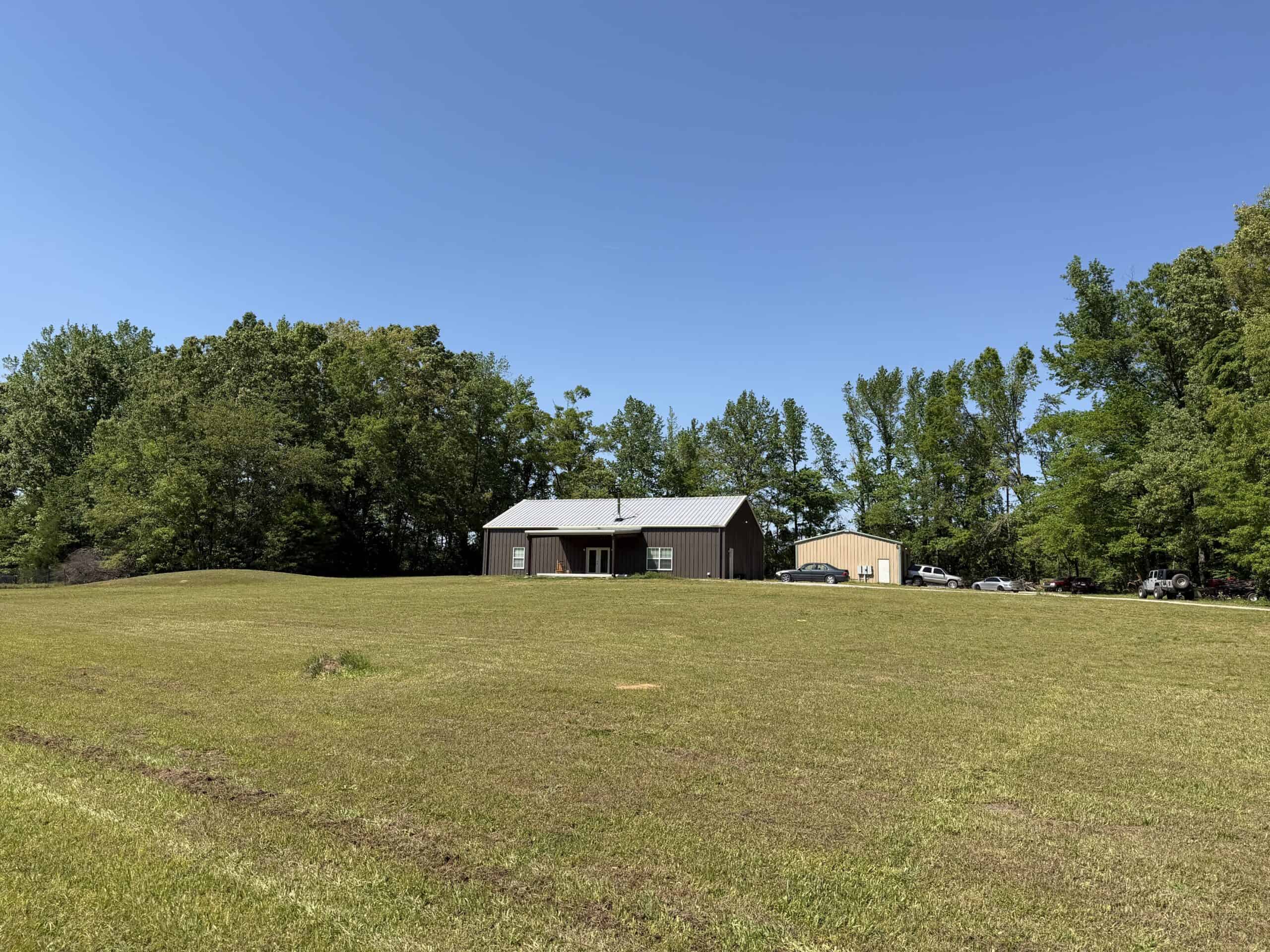 PRIVATE COUNTRY HOME FOR SALE IN TN 35 AC SHOP CREEK FIELDS