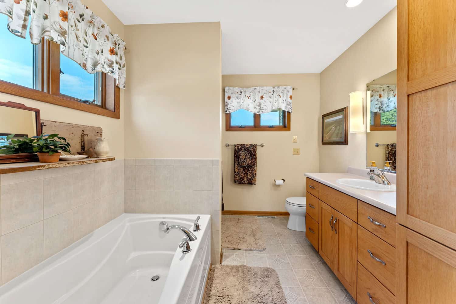 Country Living in Prairie du Sac, WI on 44 Stunning Acres